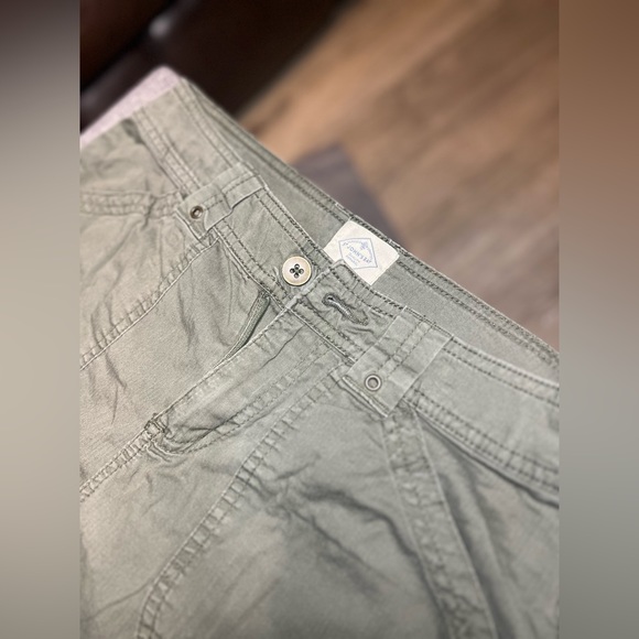 St John’s Bay Cargo Pants (Rollable) - Picture 4 of 4